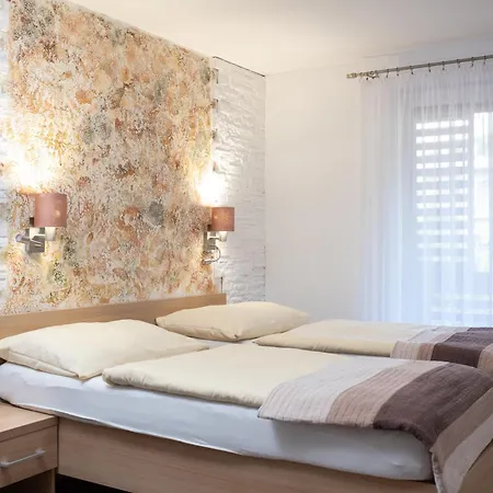 Sankt Johann 招待所 2*